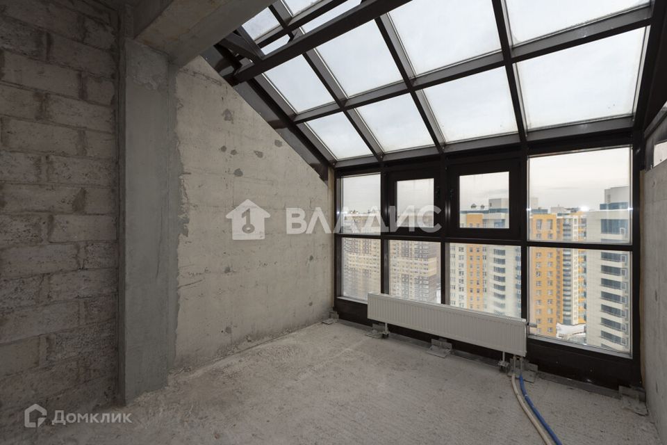 Продаётся 3-комнатная квартира, 127.2 м²