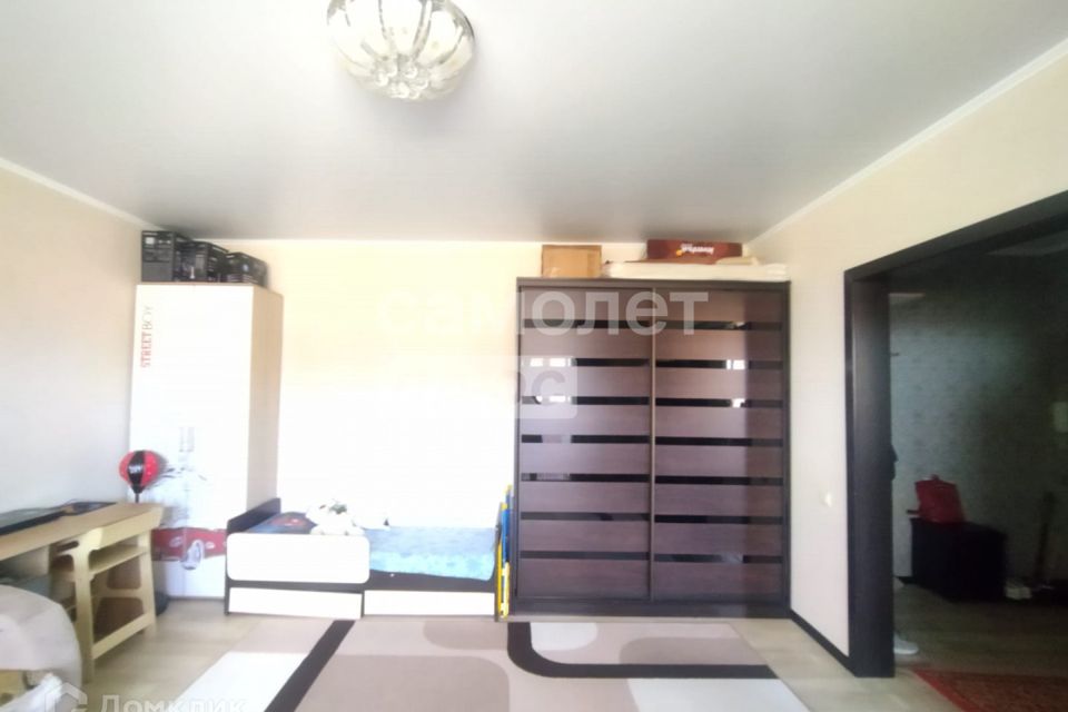 Продаётся 1-комнатная квартира, 42.3 м²