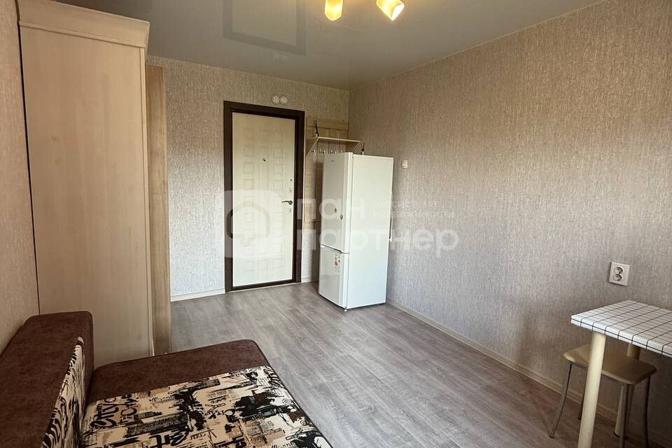 Продаётся комната в 10-комн. квартире, 12 м²