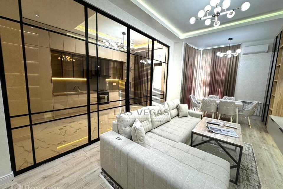 Сдаётся 2-комнатная квартира, 85 м²