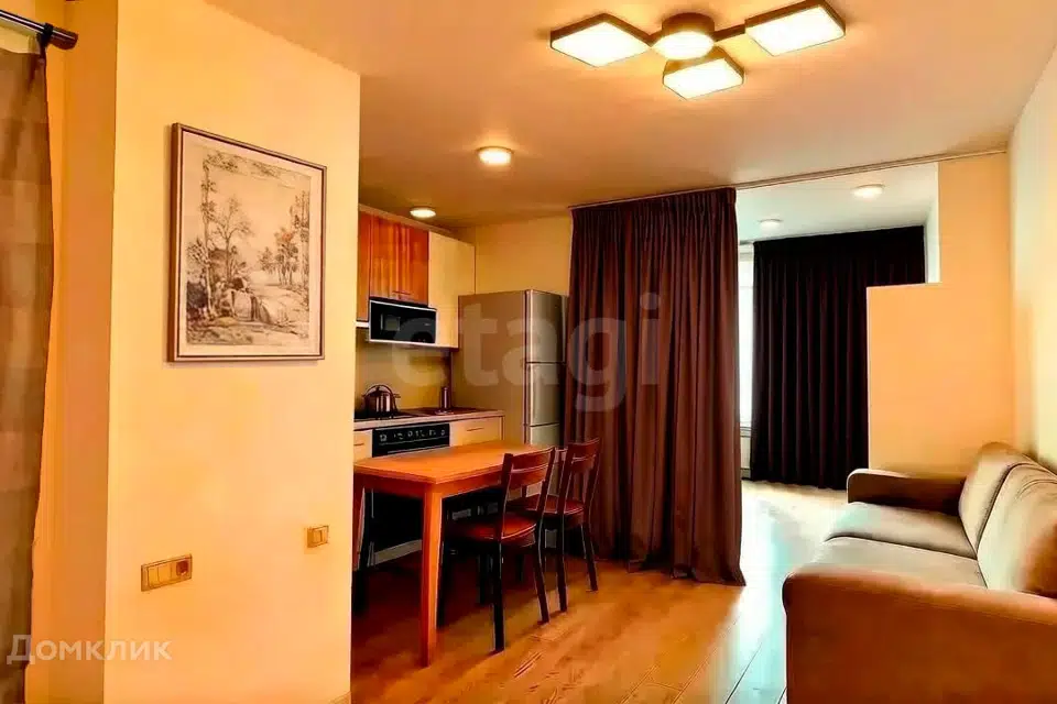 Продаётся 1-комнатная квартира, 35.6 м²