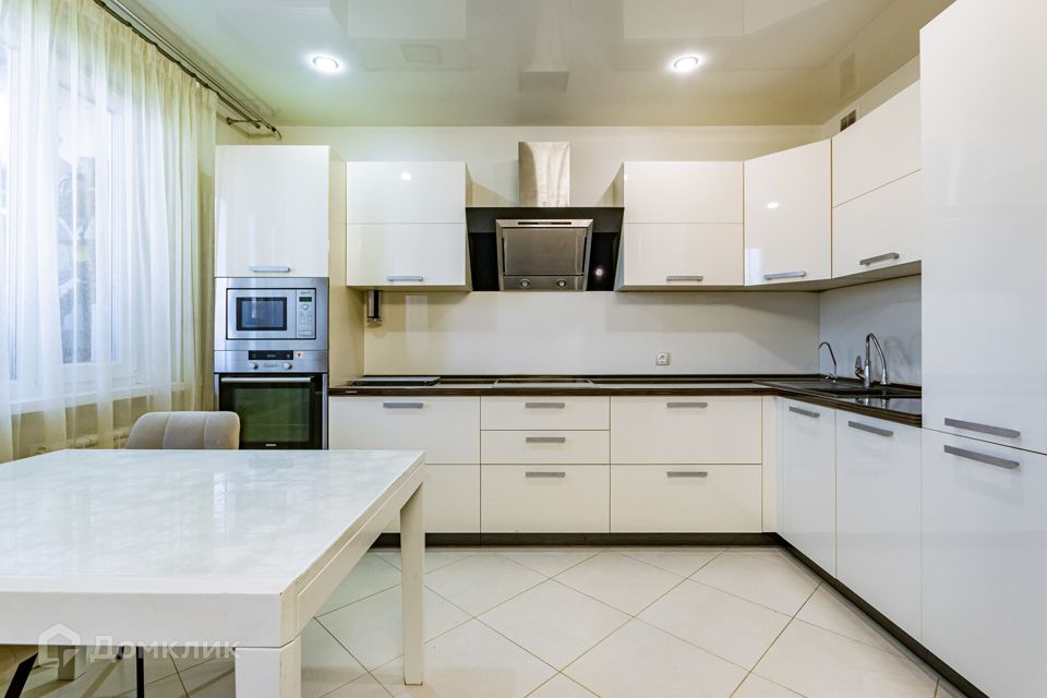 Продаётся 3-комнатная квартира, 62.7 м²