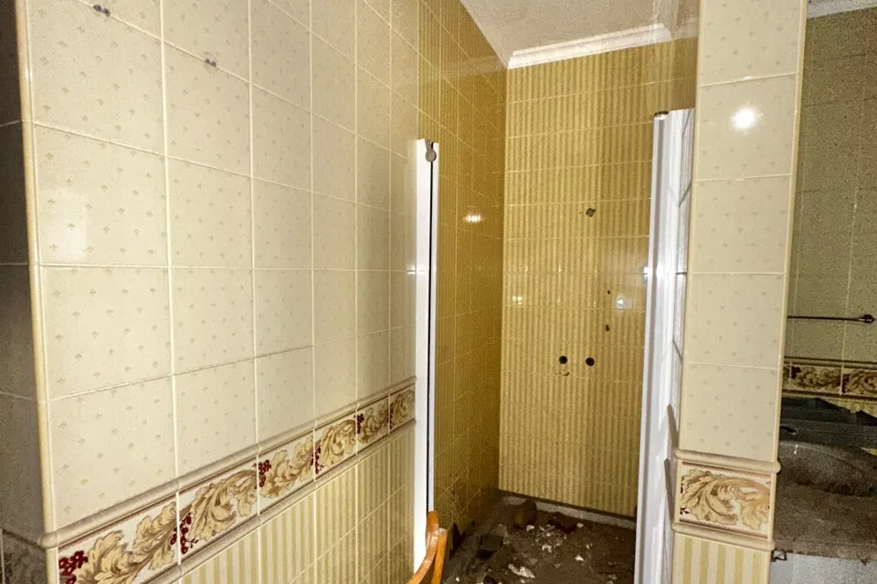 Продаётся 3-комнатная квартира, 203.1 м²