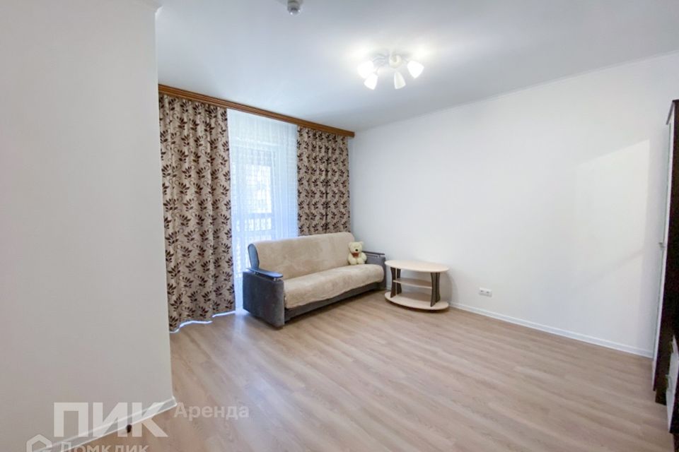 Сдаётся 2-комнатная квартира, 56.3 м²