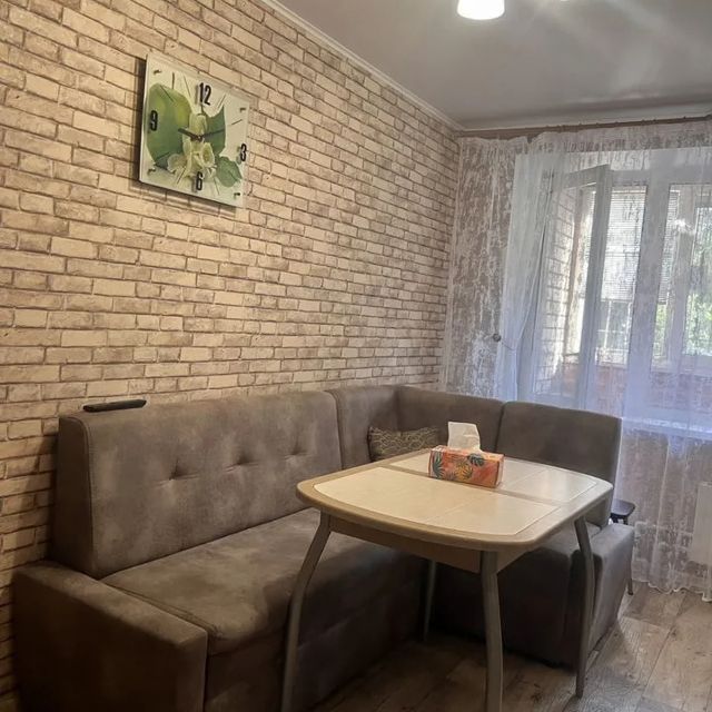Продаётся 2-комнатная квартира, 65 м²