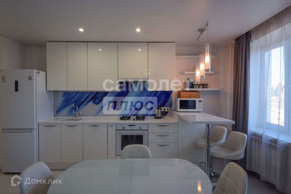 Продаётся 1-комнатная квартира, 49.8 м²