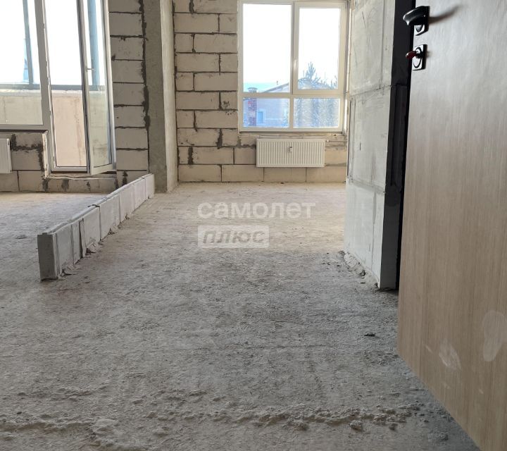 Продаётся 1-комнатная квартира, 42 м²