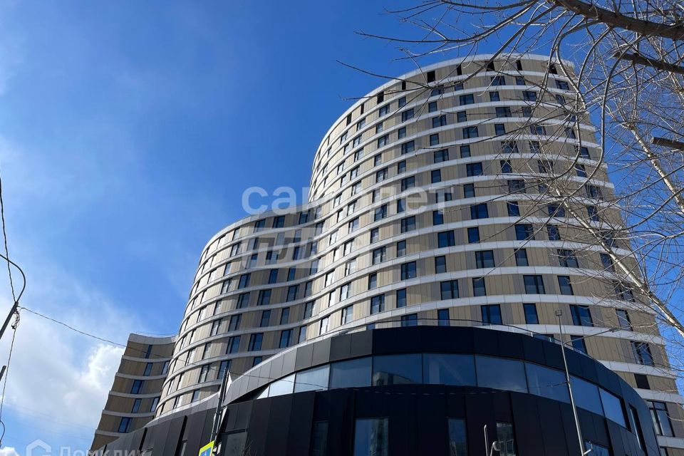 Продаётся 3-комнатная квартира, 102.6 м²