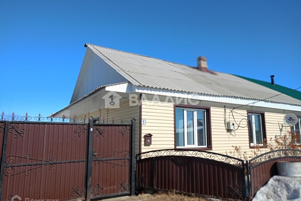 Продаётся 4-комнатная квартира, 70 м²
