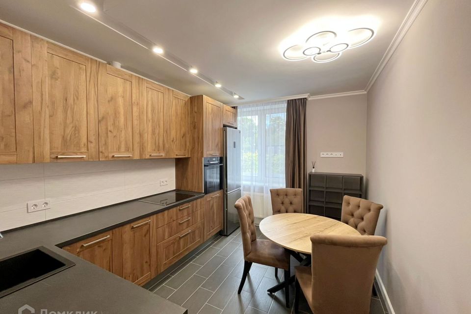 Сдаётся 2-комнатная квартира, 58.5 м²