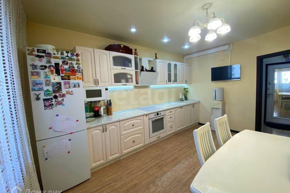 Продаётся 3-комнатная квартира, 81 м²