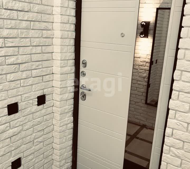 Продаётся 1-комнатная квартира, 42.7 м²