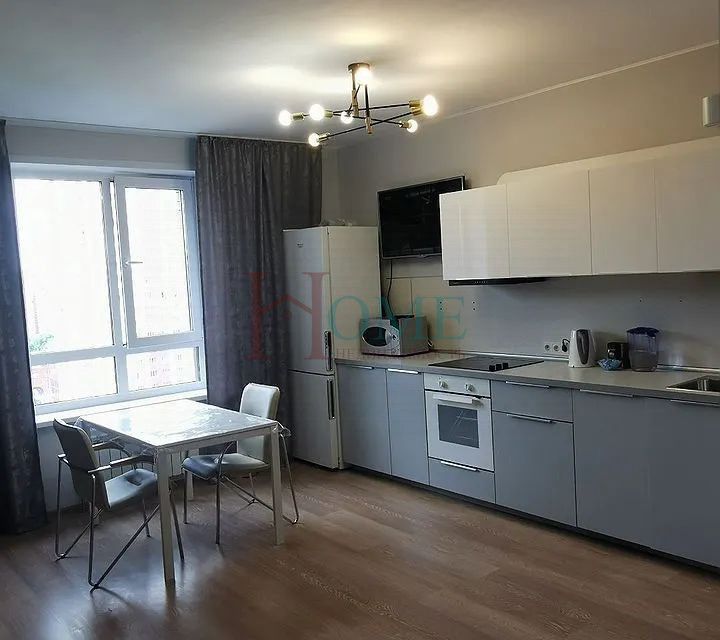 Сдаётся 2-комнатная квартира, 66 м²