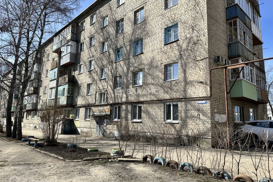 Продаётся 3-комнатная квартира, 51.5 м²