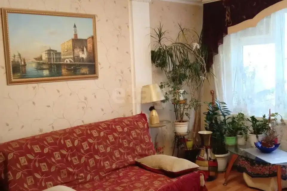 Продаётся 3-комнатная квартира, 60 м²