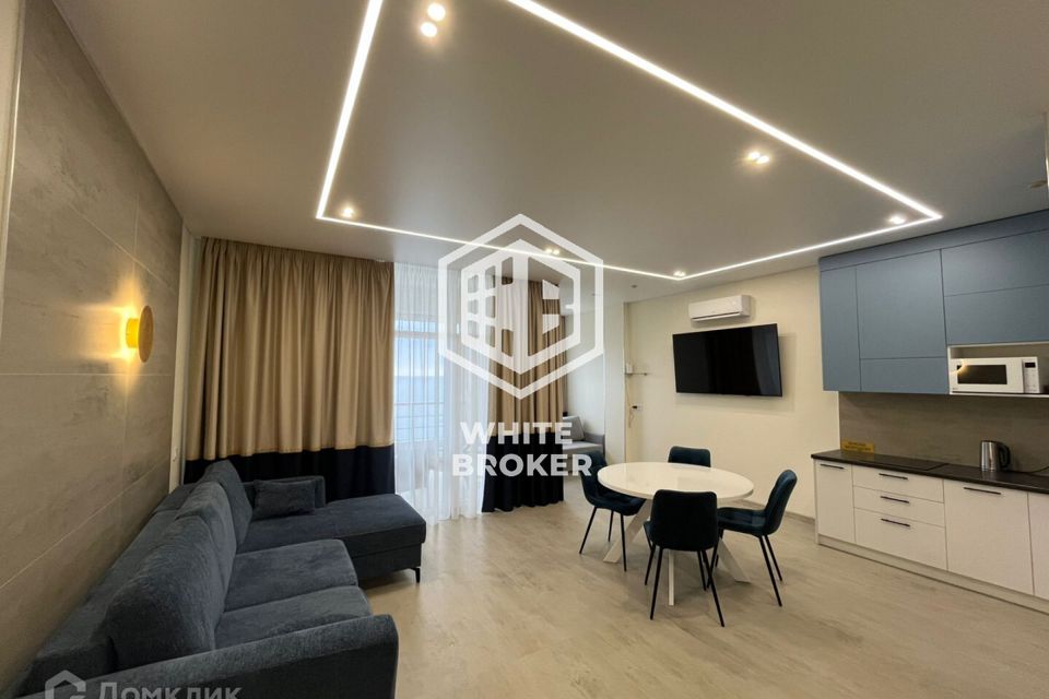 Продаётся 2-комнатная квартира, 91.6 м²