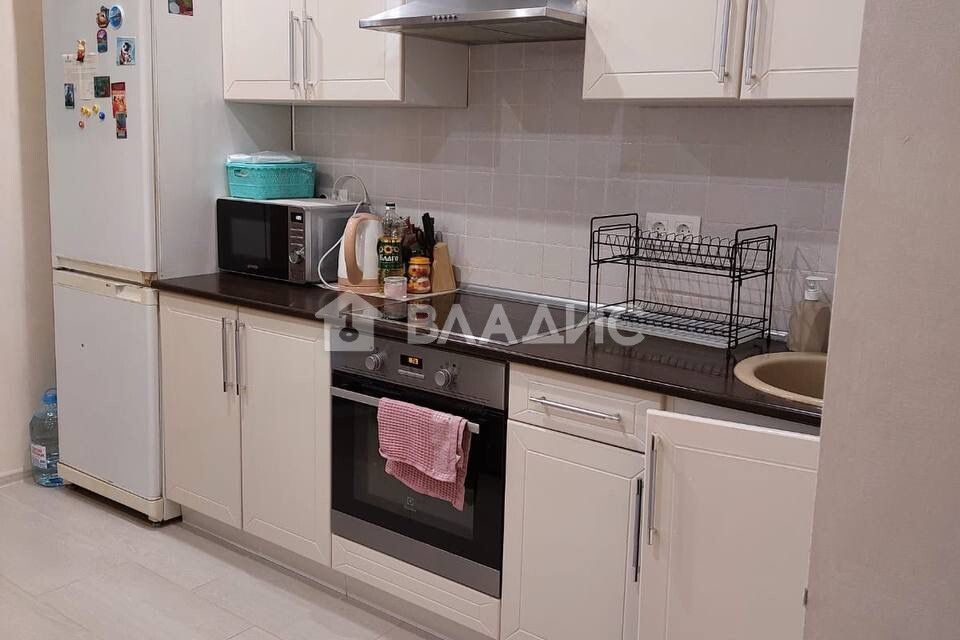 Продаётся 1-комнатная квартира, 41.3 м²