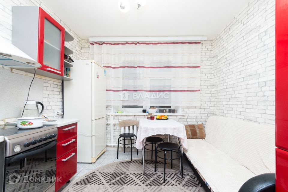 Продаётся 1-комнатная квартира, 39.7 м²