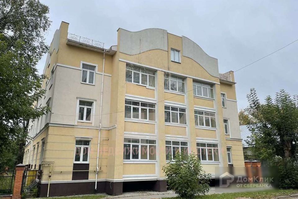 Продаётся 3-комнатная квартира, 101.4 м²
