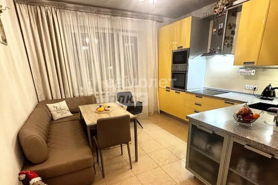 Продаётся 2-комнатная квартира, 73 м²