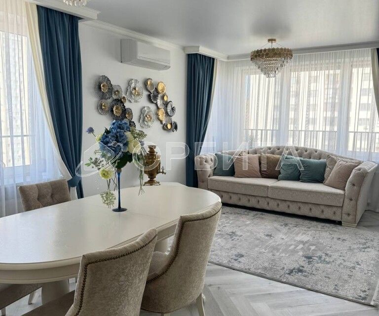 Продаётся 2-комнатная квартира, 83.1 м²