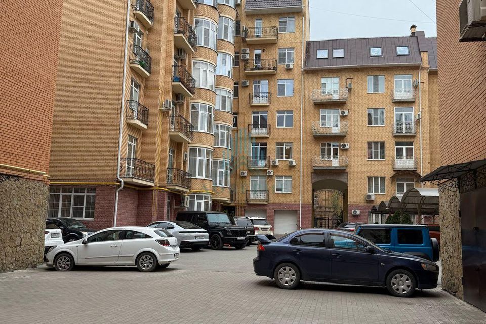 Продаётся 2-комнатная квартира, 99.9 м²