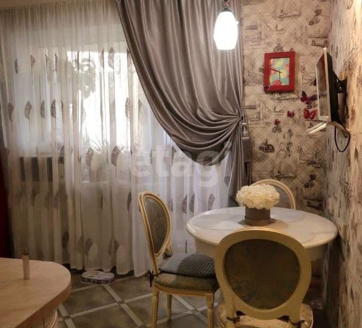 Продаётся 2-комнатная квартира, 56.7 м²