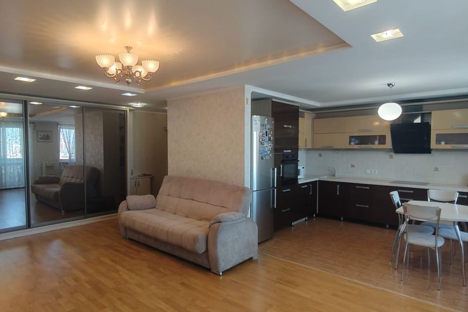 Продаётся 3-комнатная квартира, 95.2 м²