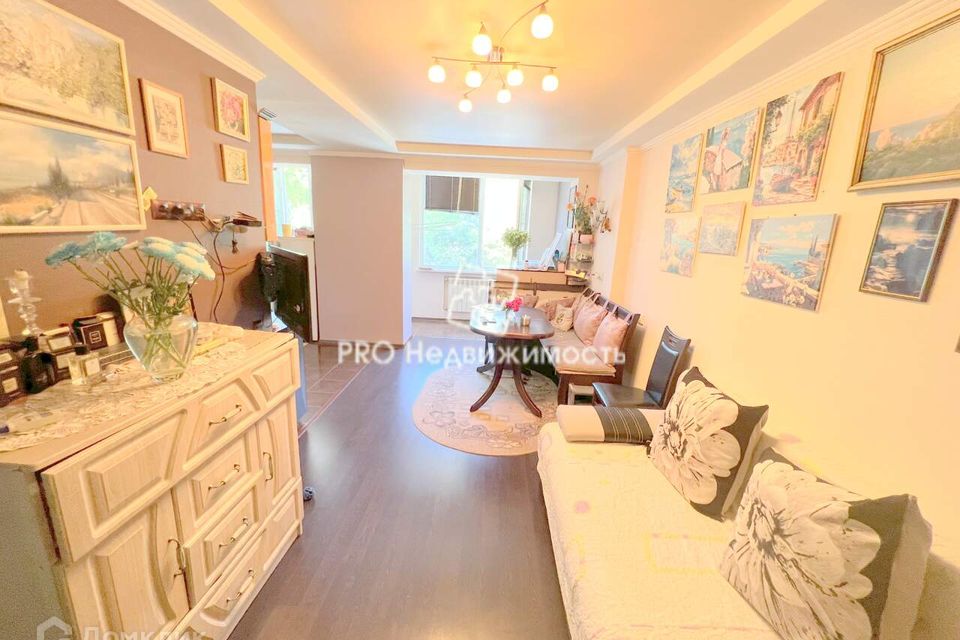 Продаётся 3-комнатная квартира, 70 м²