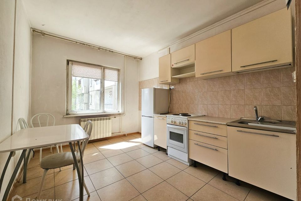 Продаётся 1-комнатная квартира, 43 м²