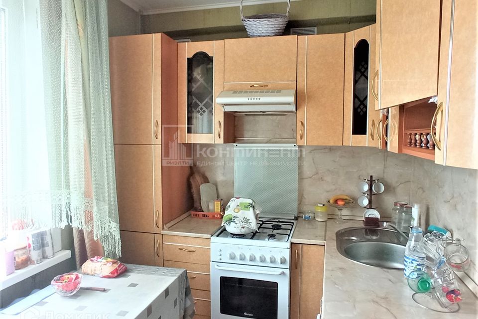 Продаётся 4-комнатная квартира, 60 м²