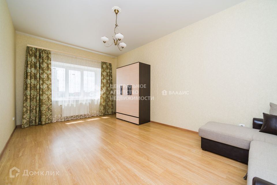 Продаётся 1-комнатная квартира, 43 м²