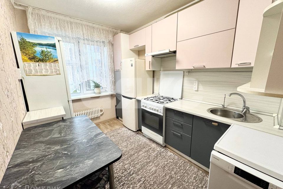 Продаётся 4-комнатная квартира, 76.5 м²