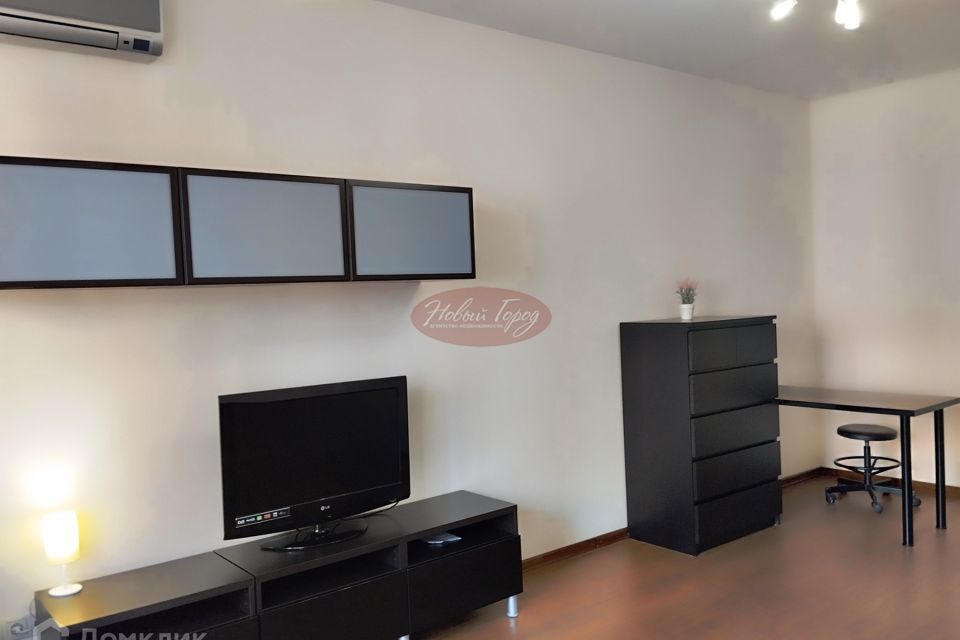 Сдаётся 1-комнатная квартира, 40 м²