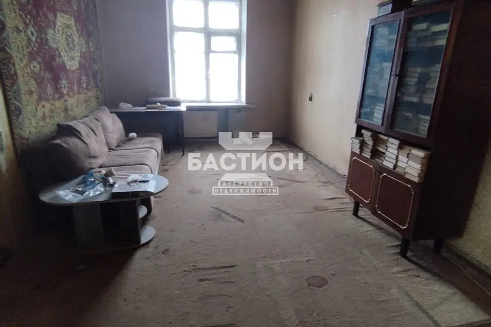 Продаётся 3-комнатная квартира, 107 м²