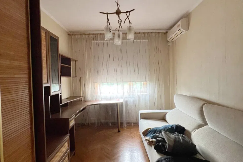 Продаётся 3-комнатная квартира, 72 м²