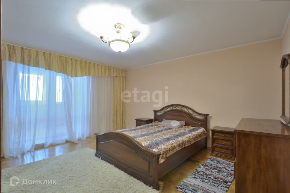 Продаётся 3-комнатная квартира, 90.9 м²