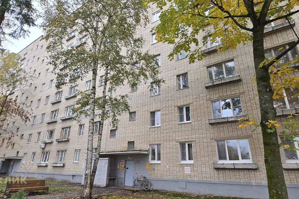 Продаётся 4-комнатная квартира, 72 м²