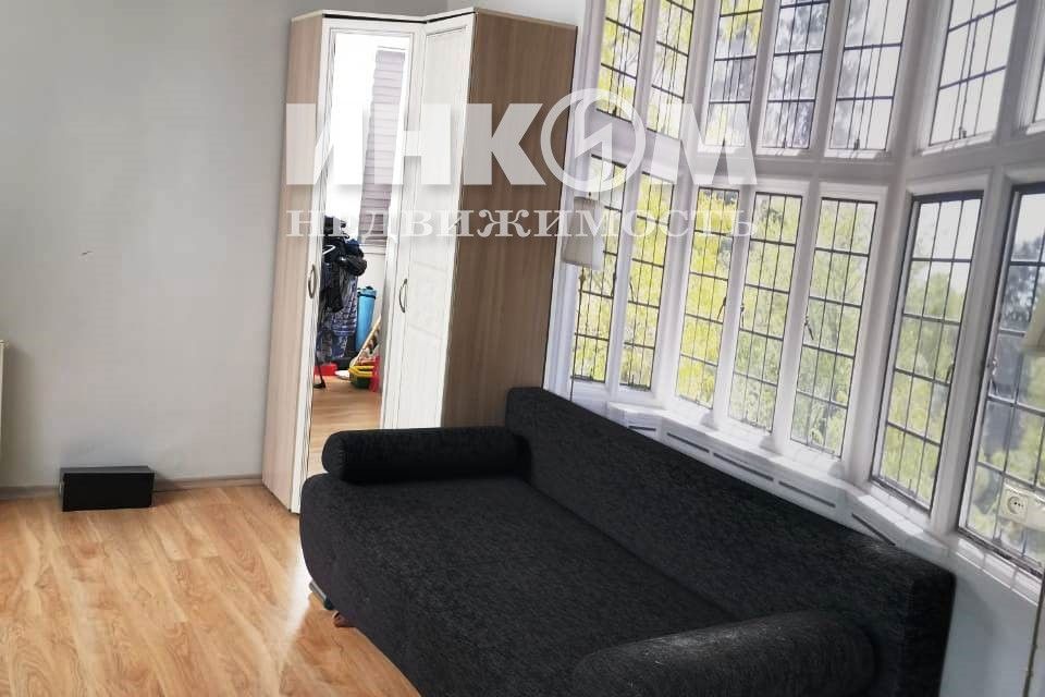 Сдаётся 1-комнатная квартира, 38 м²