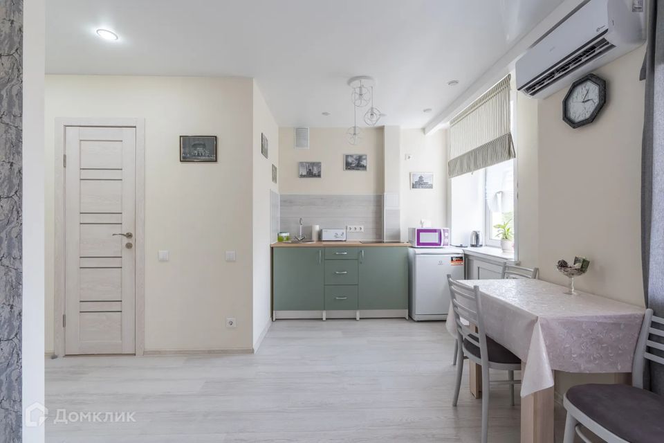 Продаётся 1-комнатная квартира, 41 м²