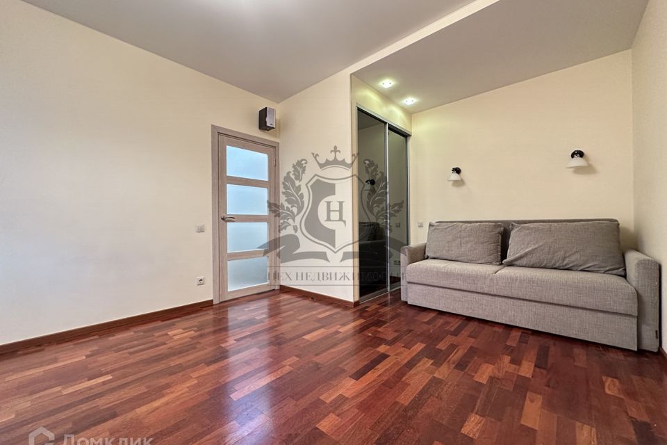 Продаётся 1-комнатная квартира, 37.3 м²