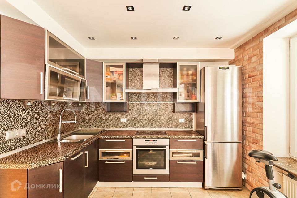 Продаётся 1-комнатная квартира, 50.8 м²