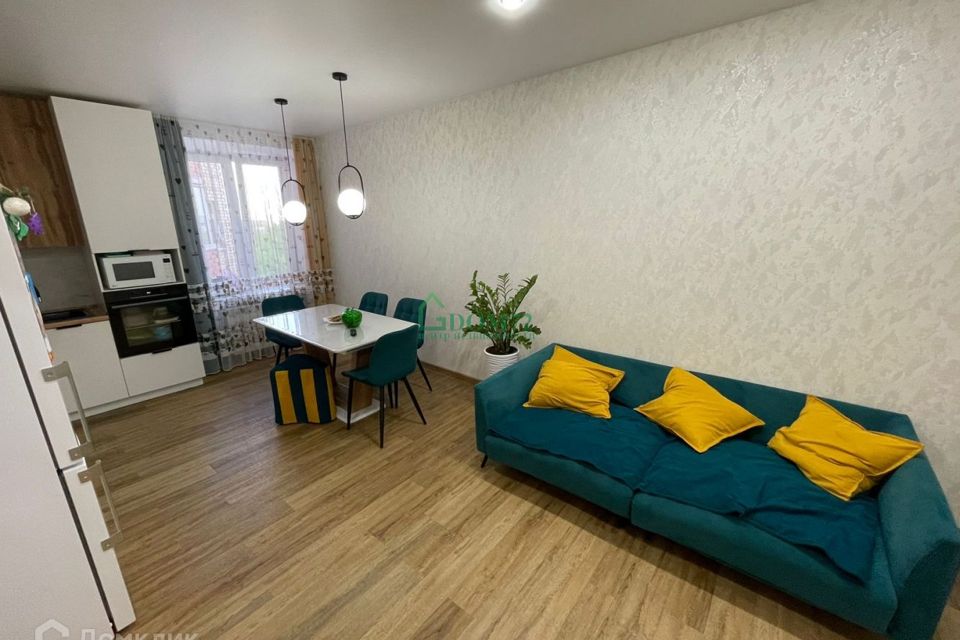 Продаётся 3-комнатная квартира, 103.6 м²