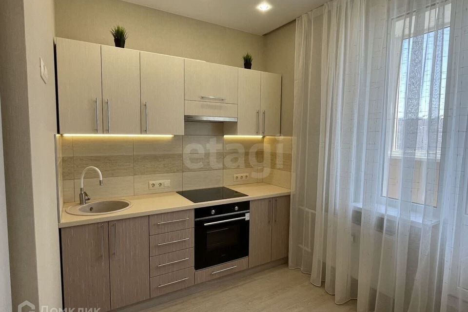 Продаётся 1-комнатная квартира, 38 м²