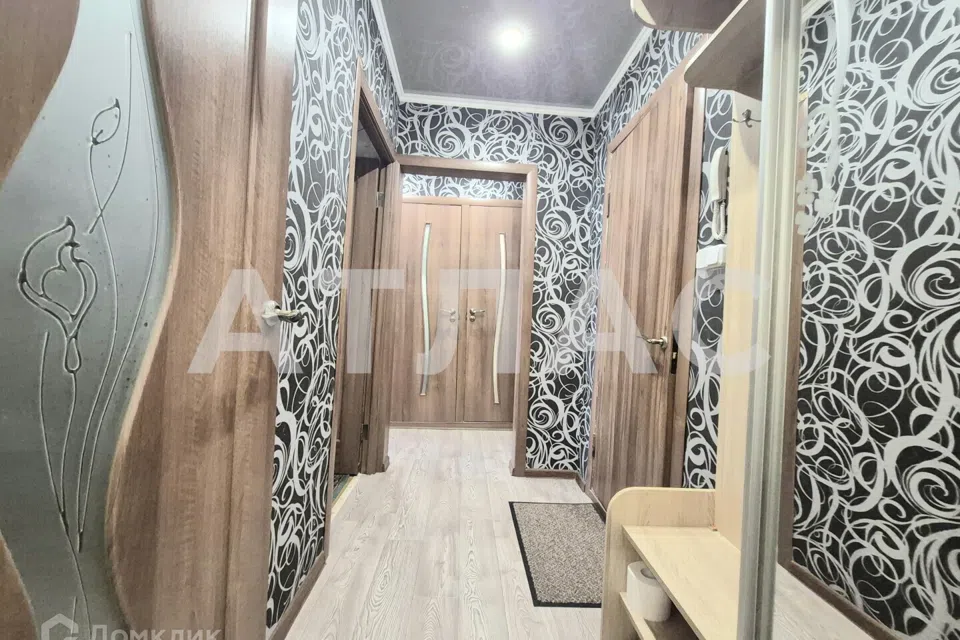 Продаётся 3-комнатная квартира, 57.3 м²