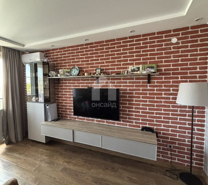 Продаётся 3-комнатная квартира, 63.2 м²