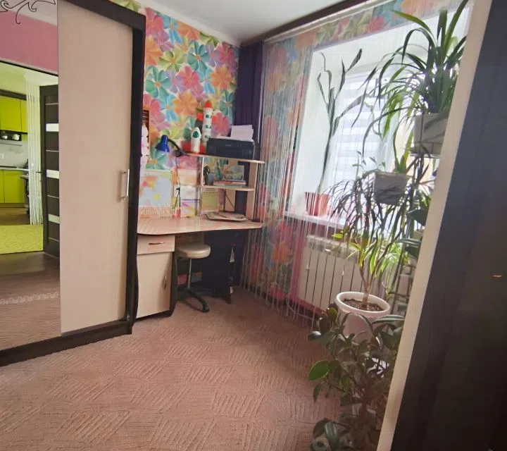 Продаётся 3-комнатная квартира, 55 м²