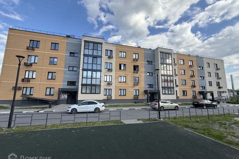 Продаётся 1-комнатная квартира, 46.8 м²