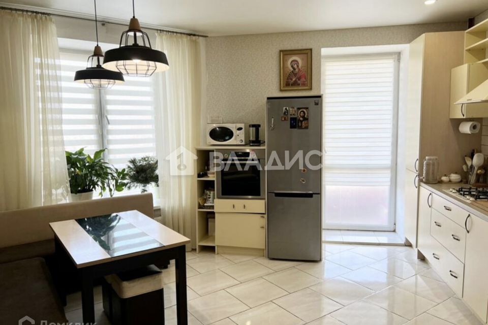 Продаётся 4-комнатная квартира, 98.8 м²