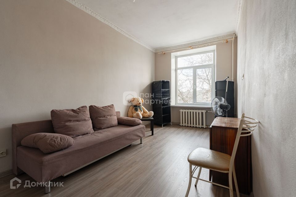 Продаётся 4-комнатная квартира, 94 м²